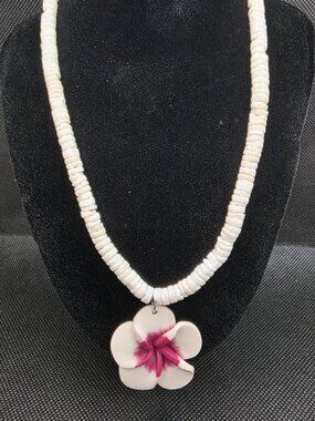 Vintage Hawaiian Puka Shell Necklace White Heishi Choker Pink Flower Pendant
